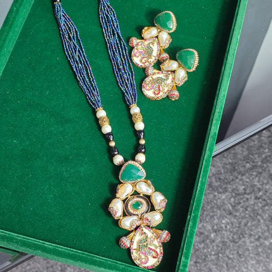 Elara Emerald Green & Cream Mala Set image 3
