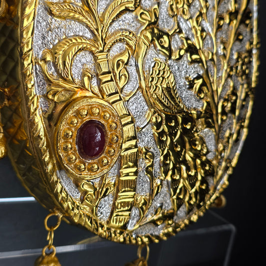 Traditional Gold Decorative Oval Clutch image 3