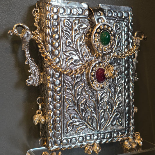 Traditional Silver Decorative Rectangular Clutch image 3