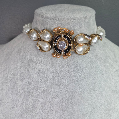 Elara Black Pearl Choker Set