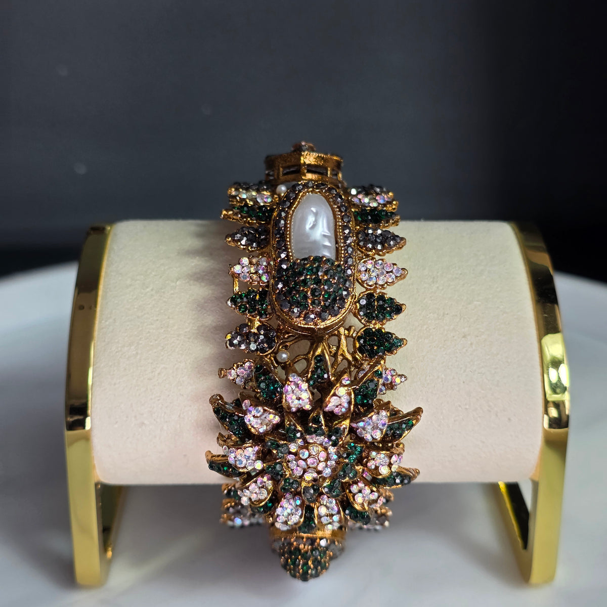 Elara Crystal & Emerald Stone Karah