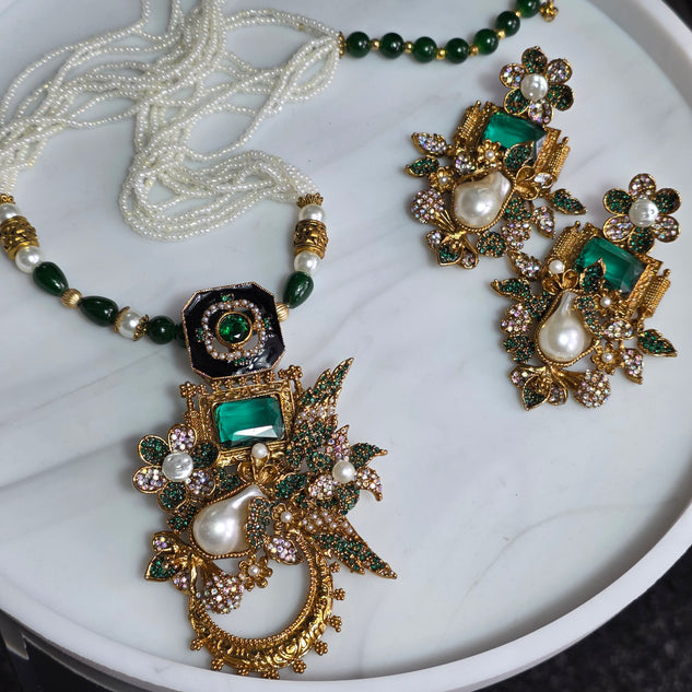 Elara Emerald Green Motif Stone Mala Set