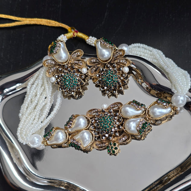 Elara Emerald Green Pearl Choker Set