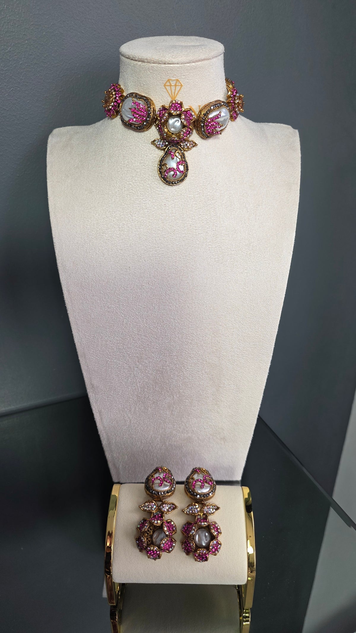 Elara Hot Pink Choker Set