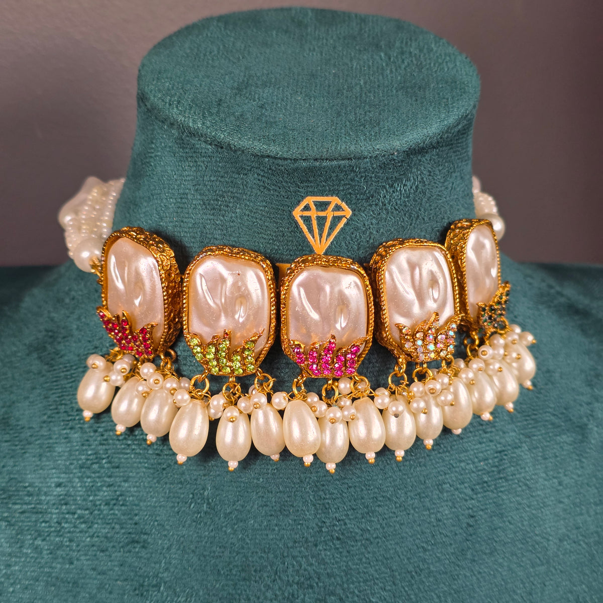 Elara Multi Pearl Choker Earring Set