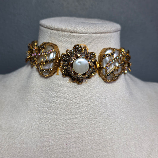 Elara Pearl Grey Stone Choker Set image 3