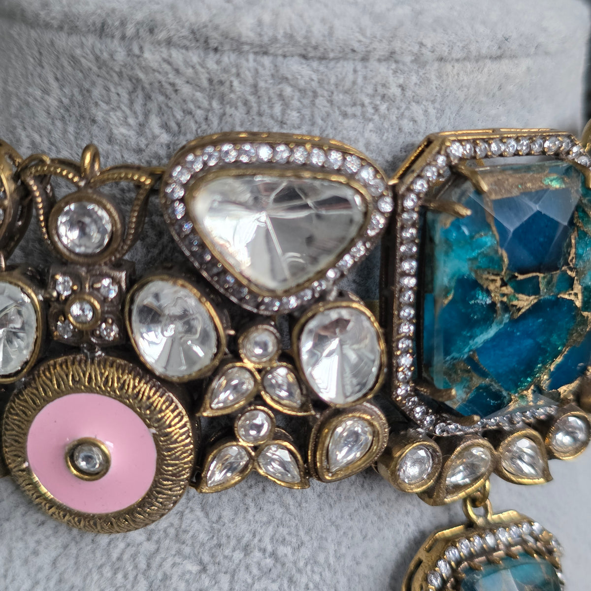 Elyzae Blue Marble Stone Choker Set