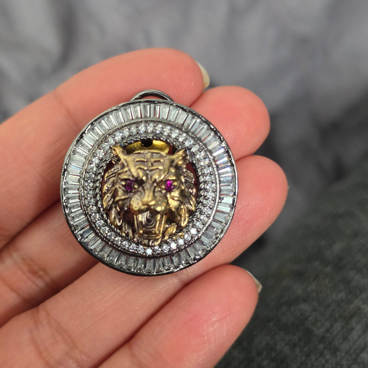 Elyzae Crystal Tiger Studs