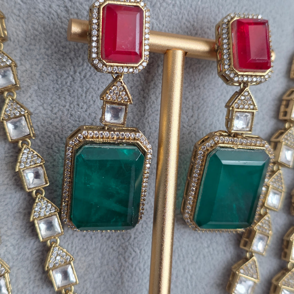 Elyzae Green, Pink & Red Stone Triple Layer Mala Set
