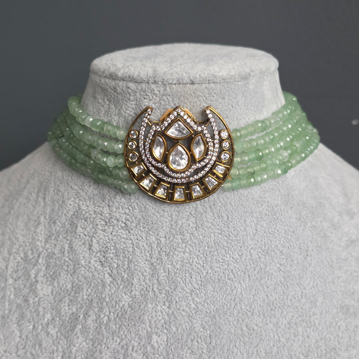 Elyzae Mint Green Motif Choker Set