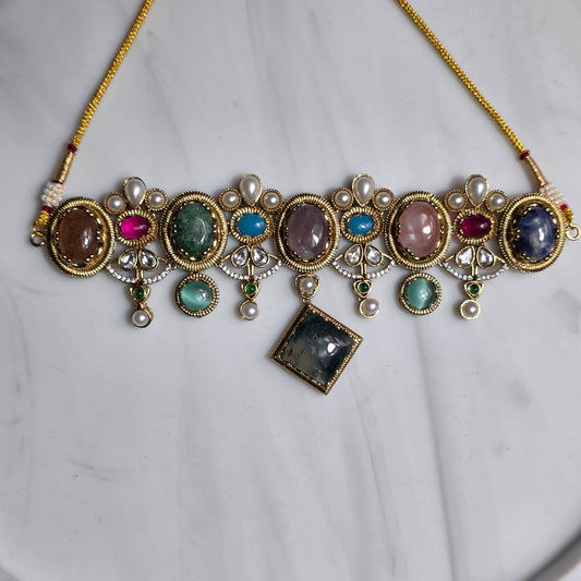 Elyzae Multi Diamond Stone Choker Set image 2