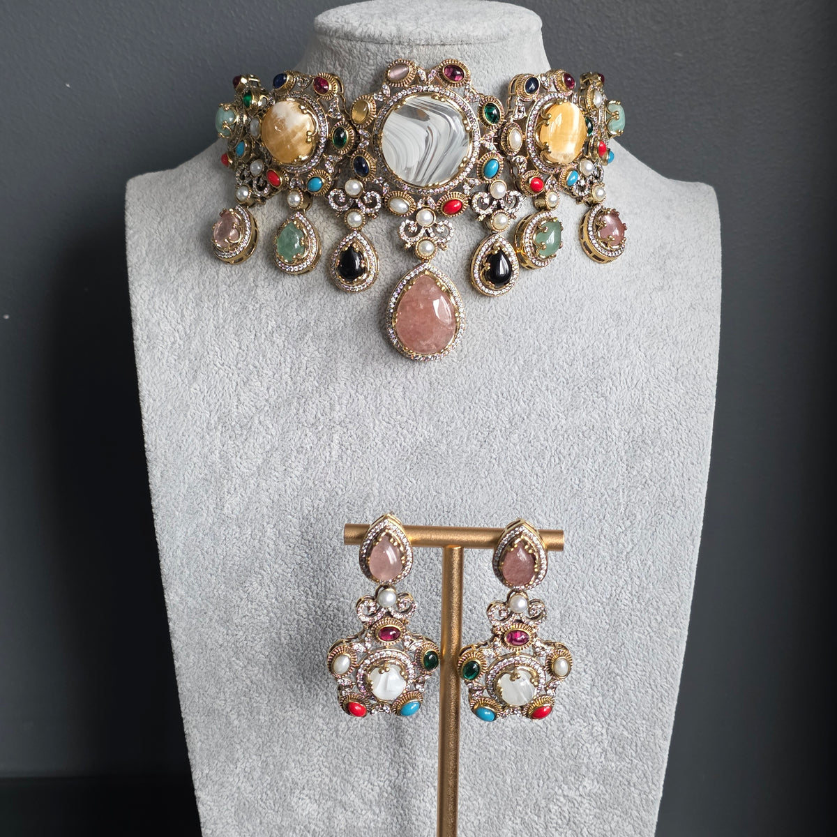 Elyzae White Marble Stone Multi Heavy Choker Set