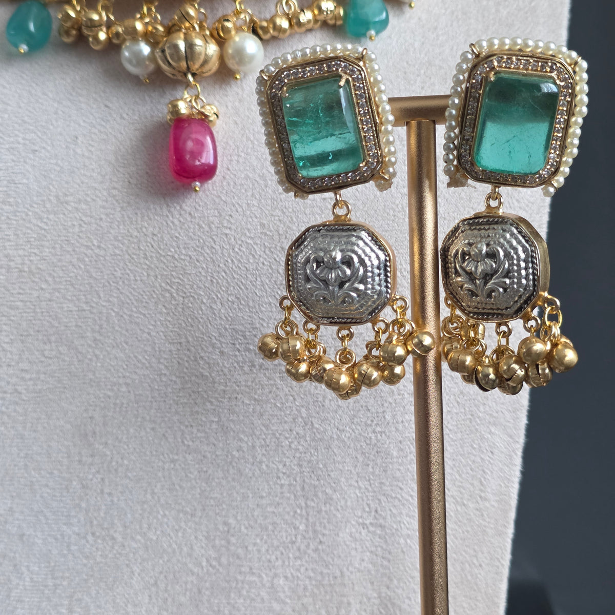 Eshale Fusion Butterfly Green & Pink Necklace Set