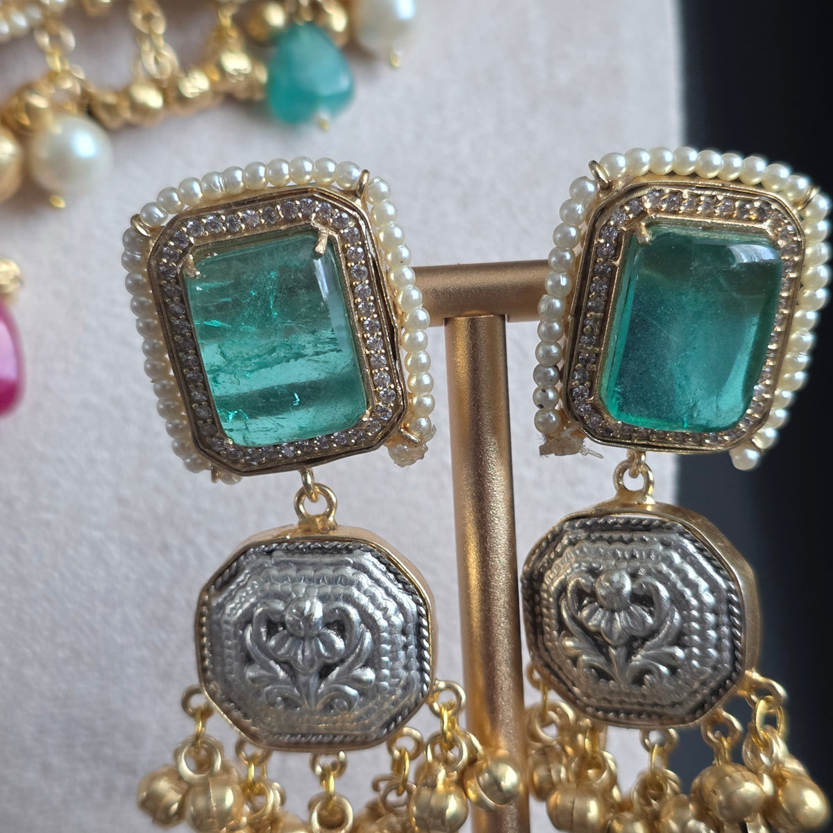 Eshale Fusion Butterfly Green & Pink Necklace Set