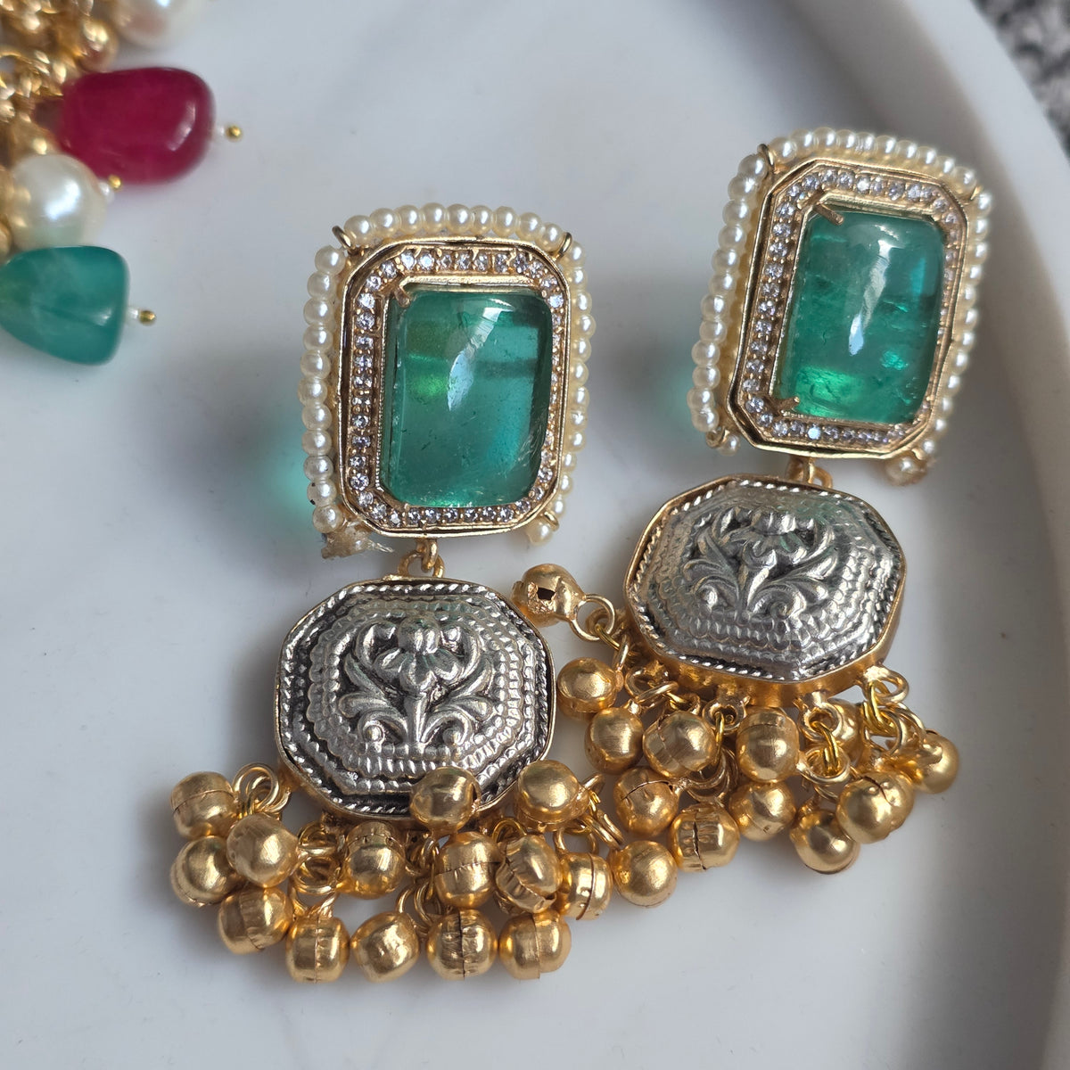 Eshale Fusion Butterfly Green & Pink Necklace Set