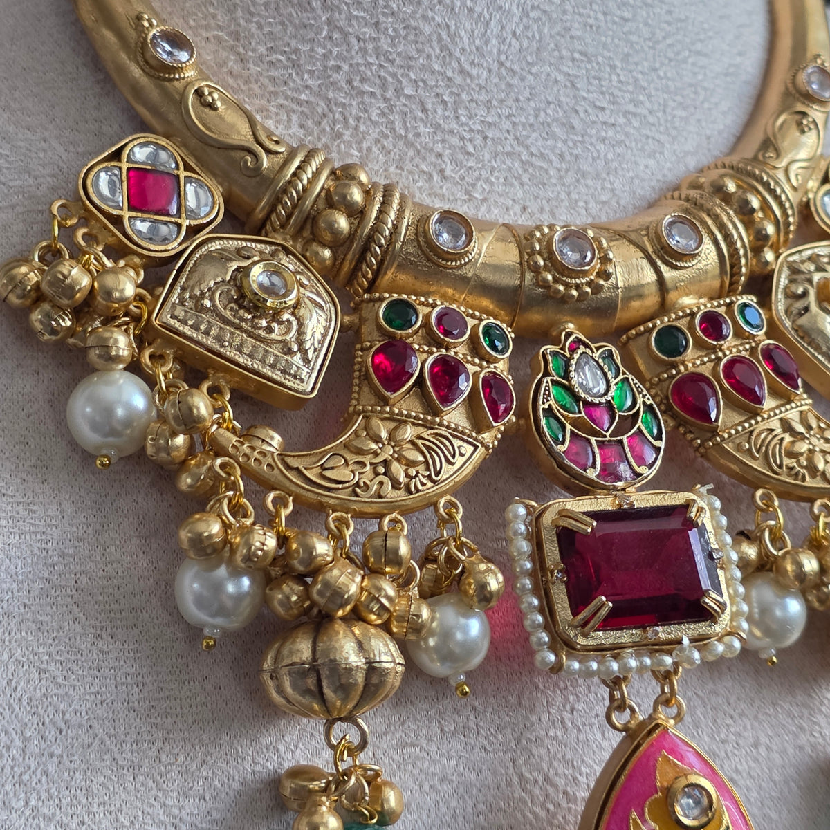 Eshale Fusion Hasli Necklace Set