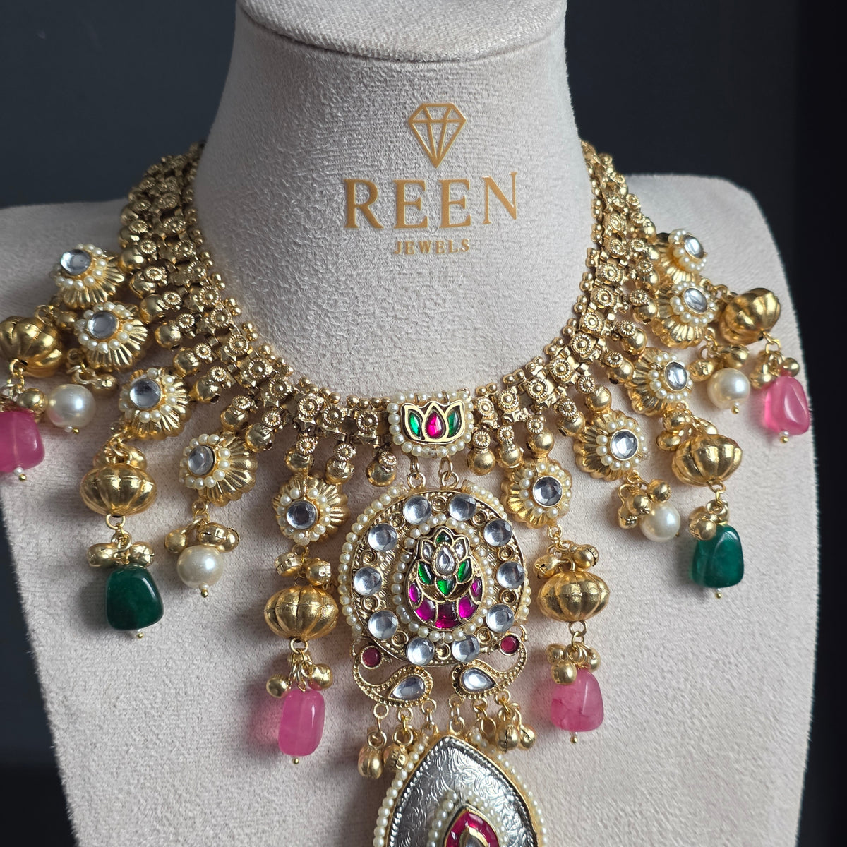 Eshale Fusion Motif Green & Pink Necklace