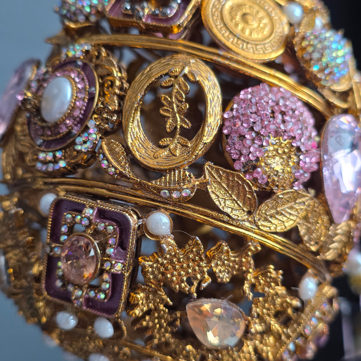 Mauve Encrusted Potli