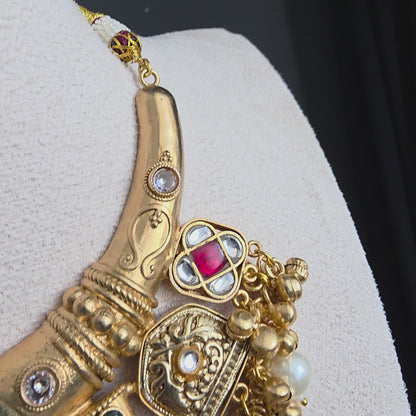 Eshale Fusion Hasli Necklace Set